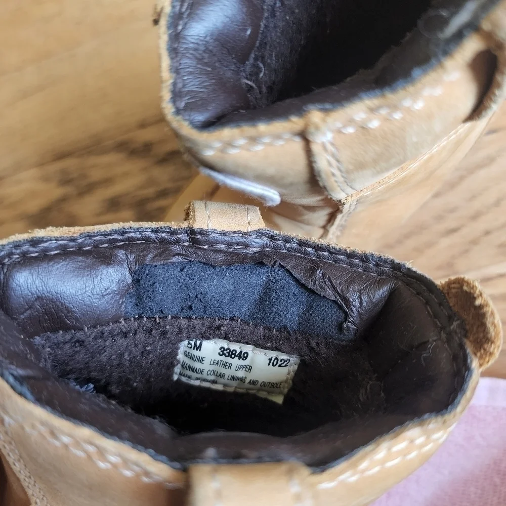 Baby Timberland boots Genuine Leather size 5M